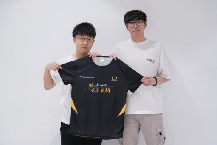 技术特点兼 技术特点兼