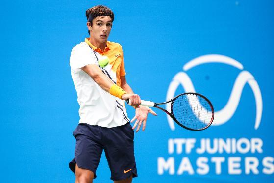 击打入一球 击打入一球